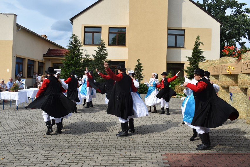 Biesiada dożynkowa w Taczanowie Drugim