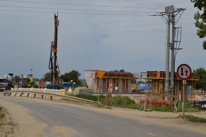 MOST W KWIDZYNIE. Budowa mostu na ul. Furmańskiej. [FOTO]