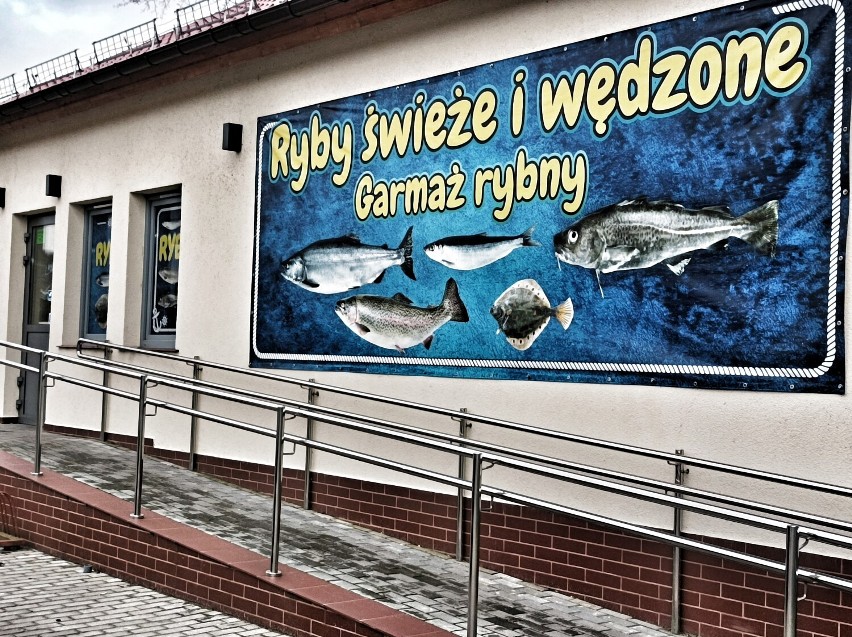 Kąty Rybackie - zachęcają plażą, szczególnym rezerwatem i ...sklepami rybnymi. Co warto zobaczyć przed sezonem/ZDJĘCIA