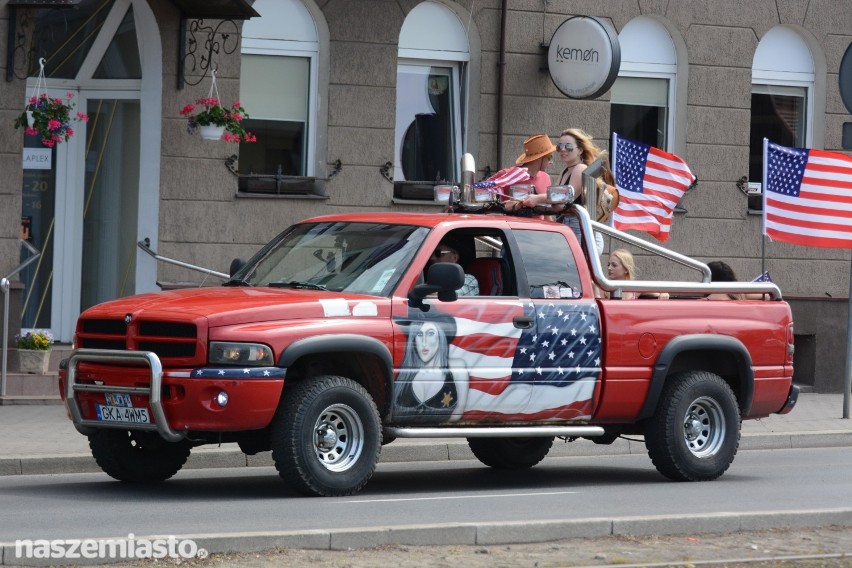 Amerykańskie i zabytkowe samochody znowu zjechały do Grudziądza [wideo, zdjęcia]