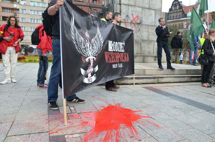 Protest Młodzieży Wszechpolskiej w Legnicy. Fot. Mariusz...