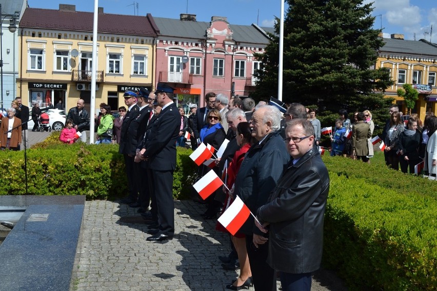 KP PSP w Turku: Strażacy uczcili Dzień Flagi