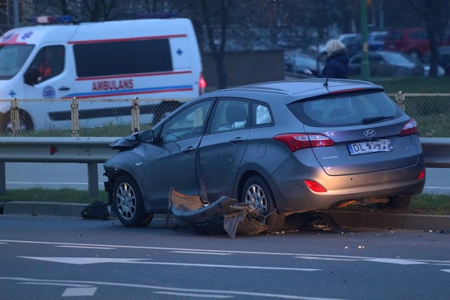 Wypadek na ulicy Sikorskiego w Legnicy.