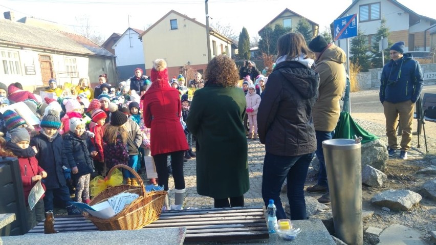 Pomnik chomika stanął w Jaworznie - Byczynie