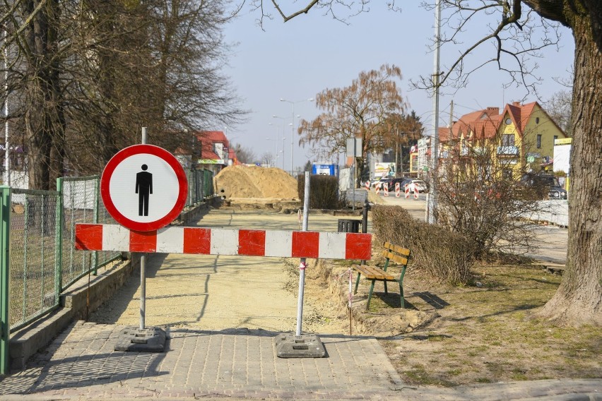 W Sandomierzu od połowy marca trwa budowa ronda na...