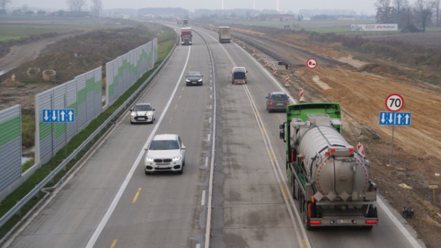 Budowa A1 w Łódzkiem. Pierwszy odcinek autostrady z ruchem w układzie 2+2 już funkcjonuje