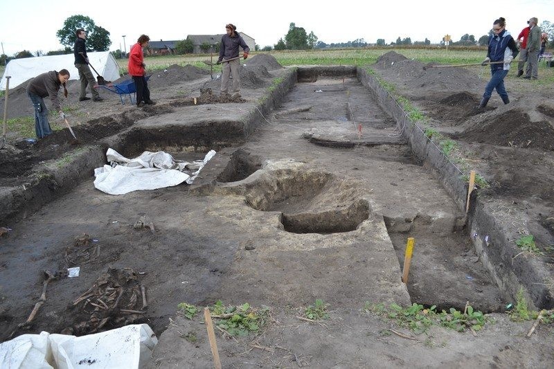 Odkrycia w Czermnie: Archeolodzy odkopali średniowieczne...