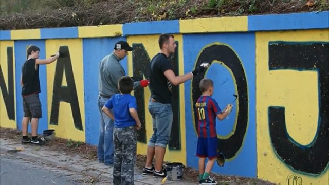 W Gdyni powstało blisko czterystumetrowe graffiti z tekstem ...