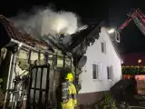 Nocny pożar domu w Wilkowie koło Świebodzina. Paliła się kotłownia i poddasze