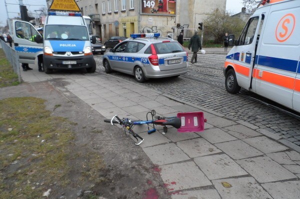Wypadek rowerzysty na ul. Przybyszewskiego