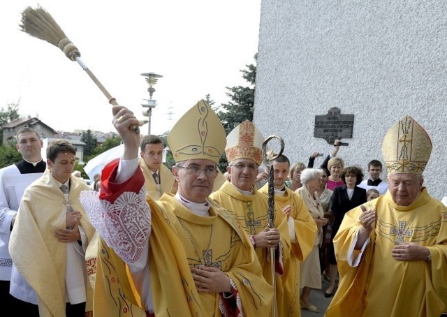 Biskup Jan Wątroba w sobotę objął diecezję rzeszowską