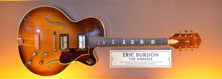 Gitara elektryczna Erica Burdona z zespołu The Animals. Fot....