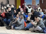 Festyn rodzinny pod hasłem Tu wszystko gra OK. Smakołyki, pokazy taneczne i licytacje w Szkole Podstawowej nr 13 w Lesznie