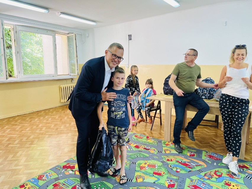 Wsparcie dla ukraińskich dzieci z Sieradza od marszałka...