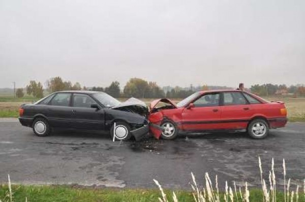 Wypadek koło Biszczy: Zderzyły się dwa audi. 24-latek jest w szpitalu