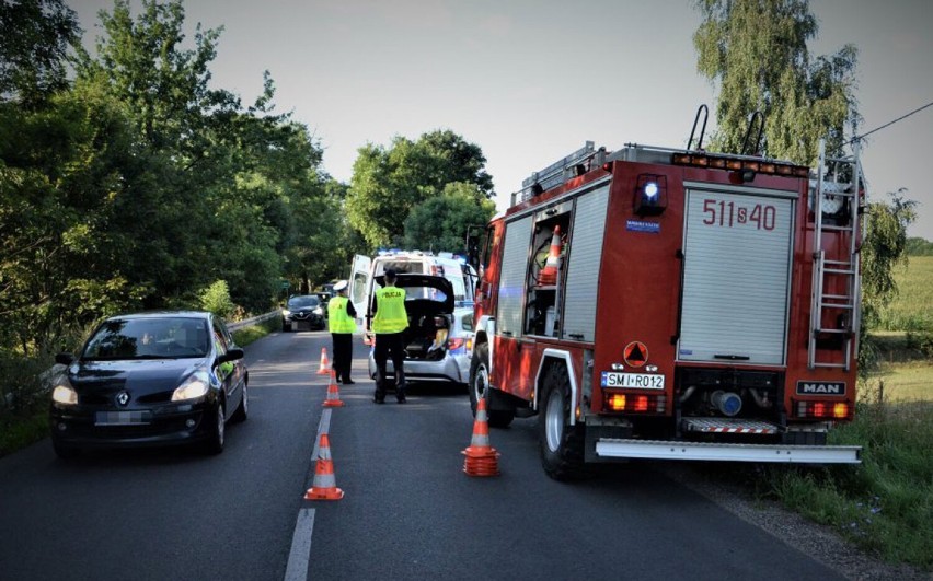 Wypadek motocyklisty w Mikołowie. Kierowca osobówki nie zauważył jednośladu, 36-latek w szpitalu