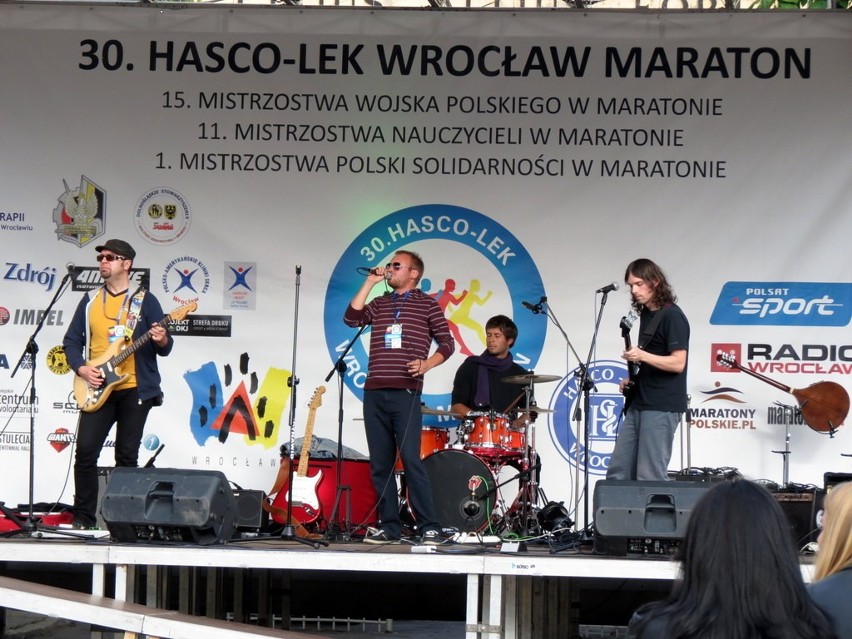Wrocław: Pasta Party na stadionie, czyli makaron przed maratonem (ZDJĘCIA)