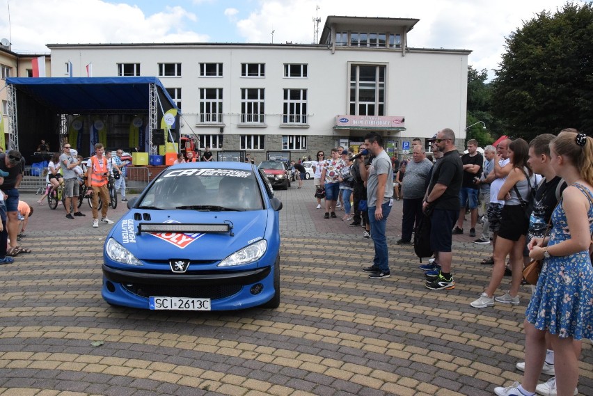 GT Festiwal 2020 w Wiśle. Weekendowy raj dla miłośników motoryzacji. Czego tu nie ma? Samochody rajdowe, off road, zabytkowe i motocykle