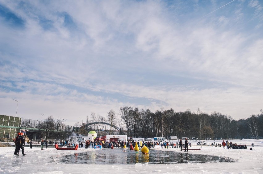 Katowice: Silesia Winter Swimming 2017 - MP w zimowym pływaniu w Dolinie Trzech Stawów