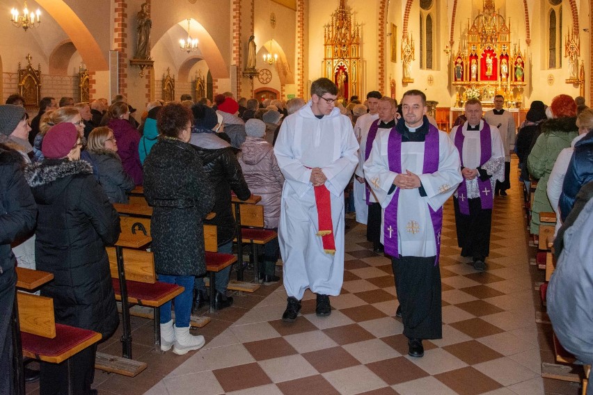 Pogrzeb ks. Franciszka Lisińskiego w Redzie |ZDJĘCIA