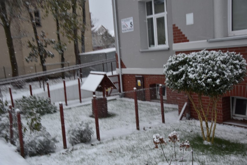 Sławno pod śniegiem, trudne warunki na drogach