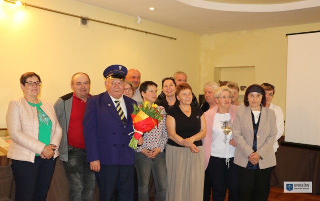 Gościem spotkania zorganizowanego 12 maja  w siedzibie Towarzystwa Przyjaciół Uniejowa był emerytowany listonosz z Urzędu Pocztowego w Uniejowie pan Antoni Łukaszewski