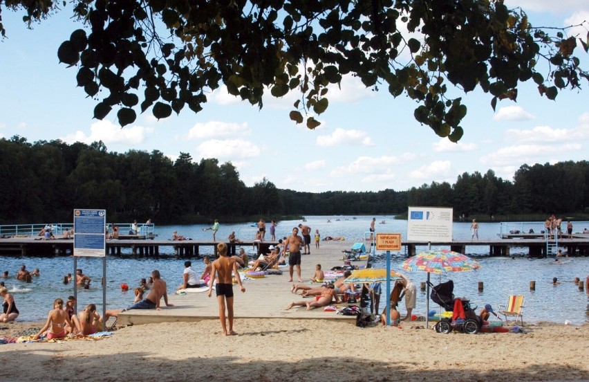 2009 rok - zdjęcia z plaży kąpieliska w Łochowicach.