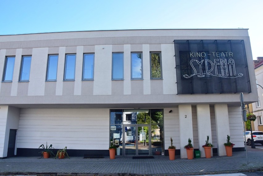Podwójny jubileusz kina Syrena w Wieluniu. Przypominamy, jak wyglądało przed i w trakcie przebudowy GALERIA ZDJĘĆ