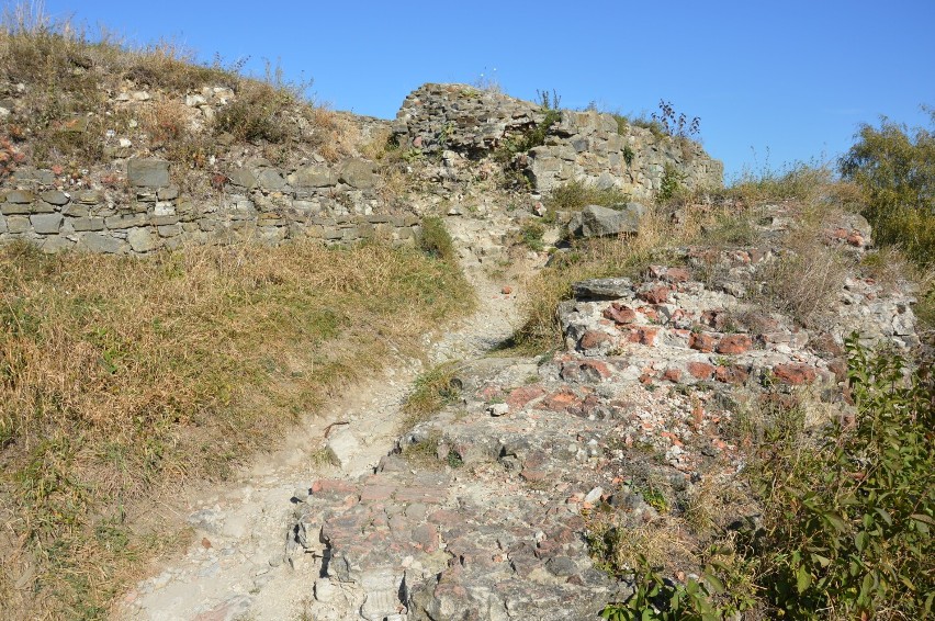 Ruiny zamku na Górze św. Marcina są już własnością Skarbu...