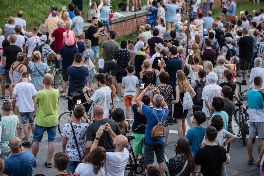 Sprawdziliśmy, na których osiedlach najbardziej spadła...