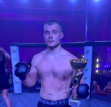  Dobra walka Kacpra Kulupy podczas gali MMA w Kościanie 