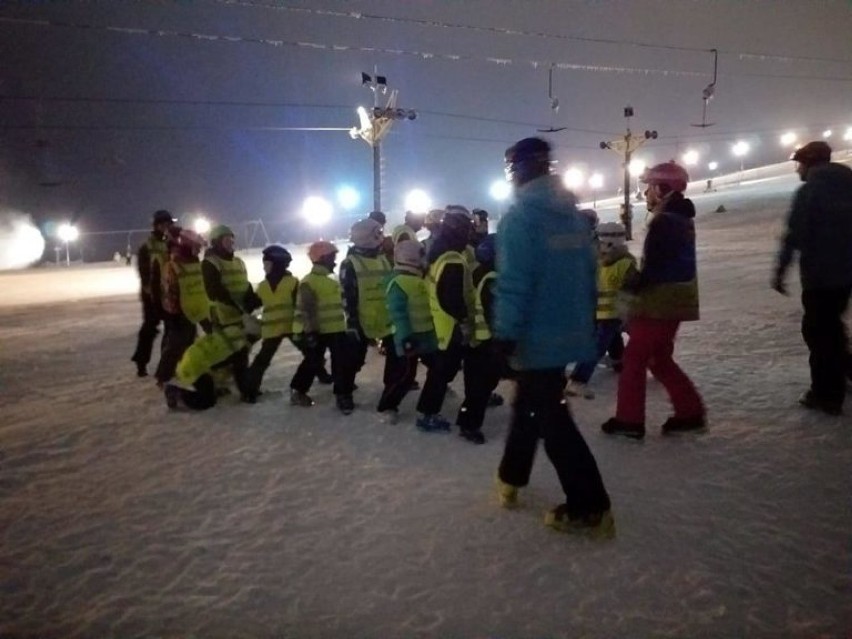 W gminie Walim uczą jazdy na nartach (zajęcia w Rzeczce)