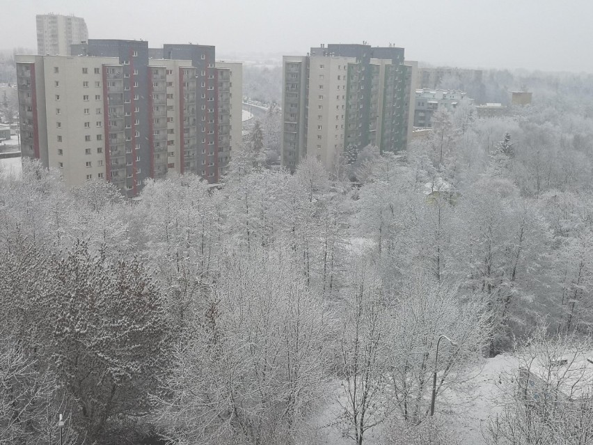 Zima w Krakowie. W nocy z soboty na niedzielę spadł śnieg