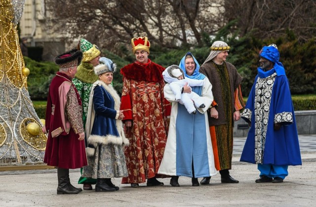 Trzej Królowie oraz Święta Rodzina są już przygotowani na dziesiąty, jubileuszowy Bydgoski Orszak Trzech Króli.