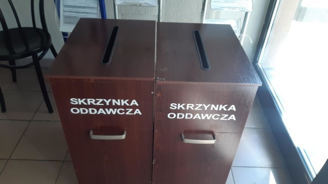 Kto chce złożyć papierowy PIT, może to zrobić do specjalnych skrzynek wystawionych w urzędach.