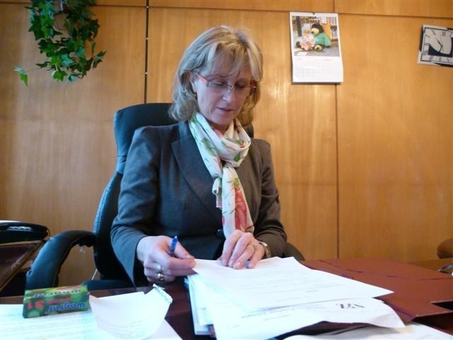 Barbara Kałużewska, prezes Zduńskowolskiego Szpitala Powiatowego, przez najbliższy rok ma bezpłatny urlop w PCPR
