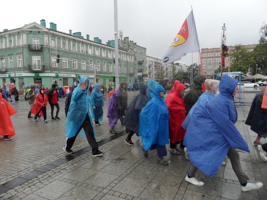 Pielgrzymi z Legnicy i Wrocławia na Jasnej Górze ZDJĘCIA