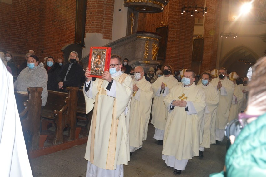 Biskup Andrzej Czaja oficjalnie zapowiedział obchody Roku Jubileuszowego 50-lecia Diecezji Opolskiej