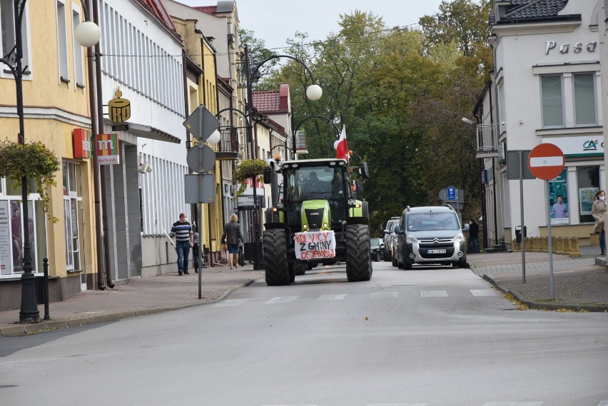 Protest rolników w Wieluniu. Ciągniki w centrum miasta i...