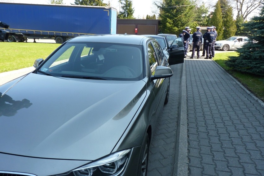 Akcja policji na drogach Radomska i powiatu. Pomaga grupa „Speed” z Łodzi [ZDJĘCIA, FILM]