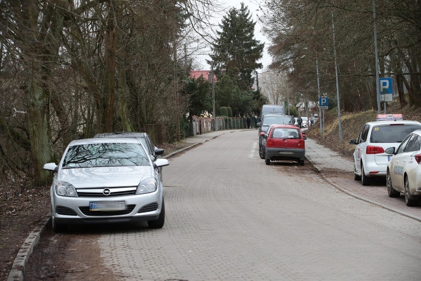 Ulica Rolna w Szczecinie. Mieszkańcy zgłaszają problemy z parkowaniem. Będą zmiany?