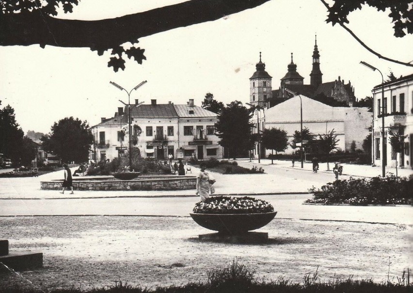 Lata 1970-1980 , Rynek w Opatowie.