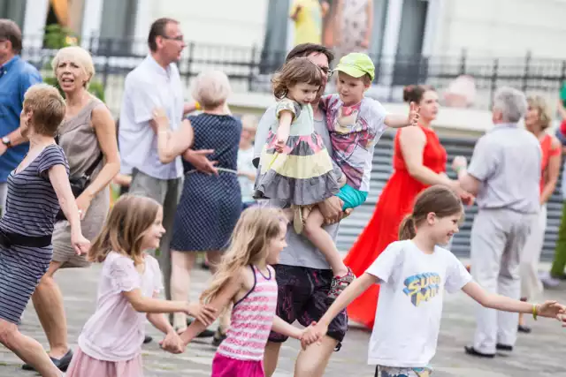 Potańcówki na Grochowskiej. Daj się porwać do tańca przez Sinfonia Varsovia