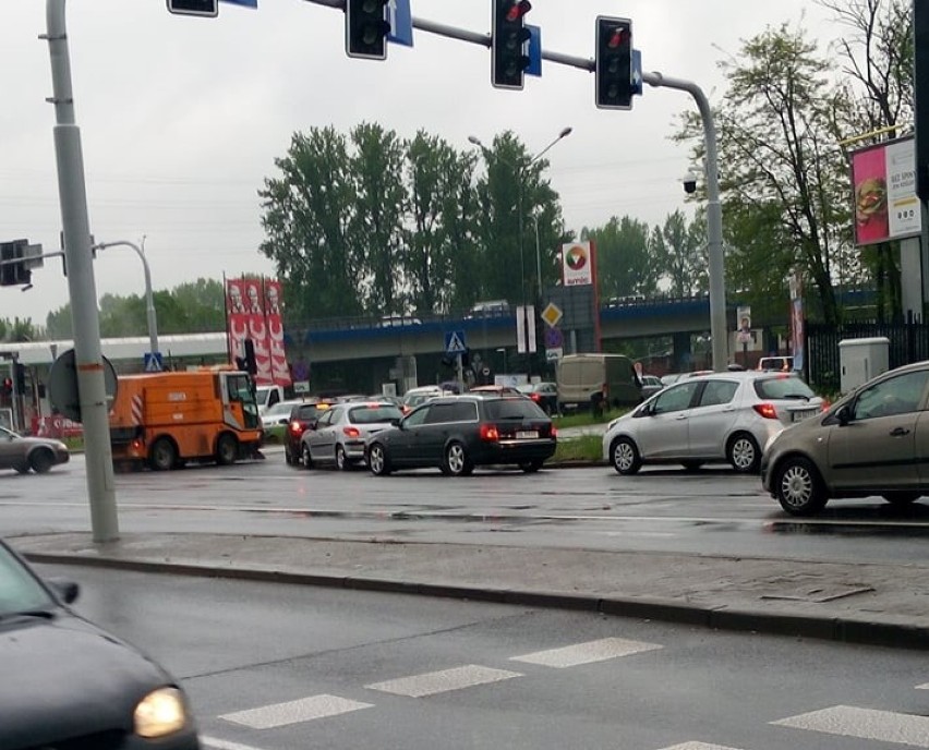 Dziś zostawcie samochody w domu. Katowice są zakorkowane