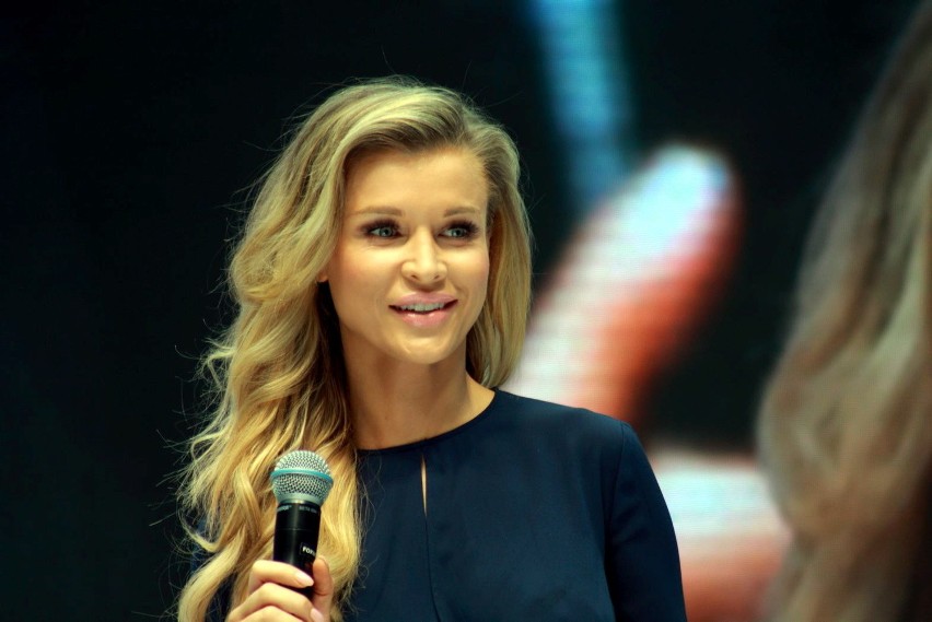 Joanna Krupa na pokazie mody w Lublinie

Jurorka popularnego...