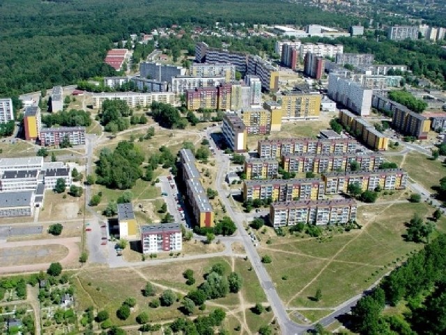 Osiedle Kopernika w Gliwicach

Nazwy wszystkich ulic na tym osiedlu pochodzą od różnych ciał niebieskich np. Gwiazdy Polarnej, Saturna, Andromedy Syriusza, Centaura.