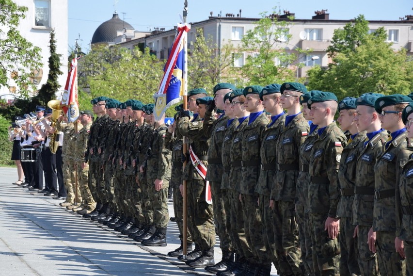 Częstochowa świętuje kolejną rocznicę zakończenia II wojny światowej. Uroczystości na Placu Pamięci Narodowej [ZDJĘCIA]