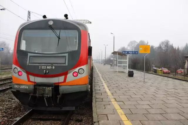 Pociąg kursujący na linii Olkusz-Kraków