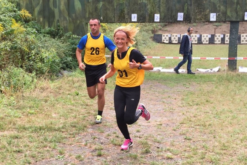 Kłobuccy policjanci na letnim biathlonie w Żorach