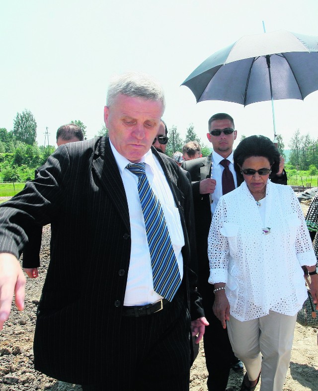 Senator Kogut z szejkinią Al-Sabah. Tu powstanie stadion